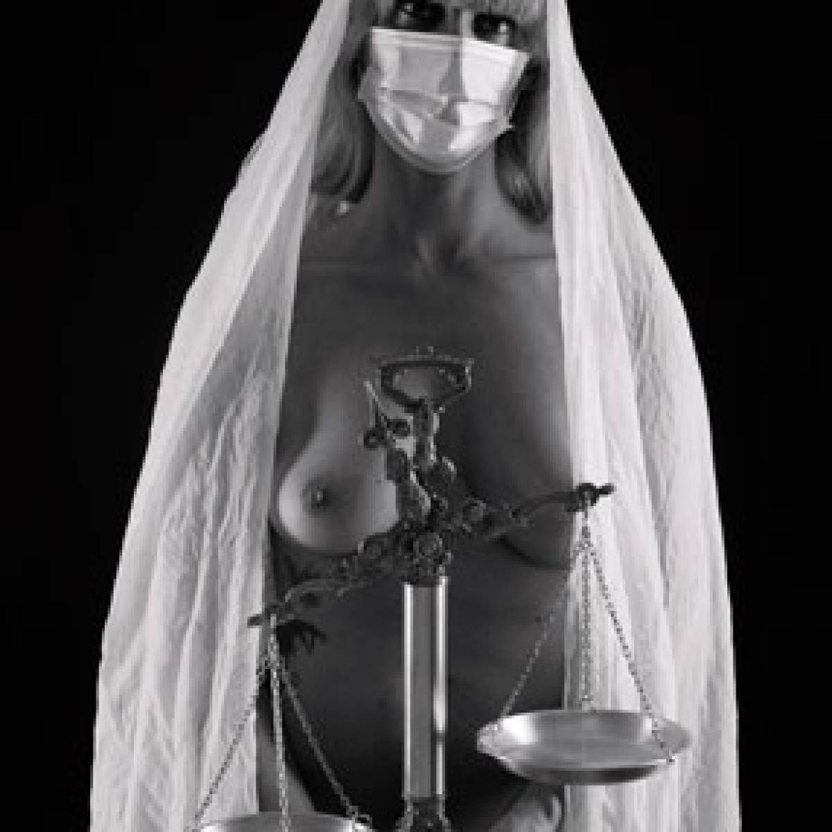 Emma Mauger, Agathe Occhinpinti et Jean-Yves Busson. Galerie l’Éphémère